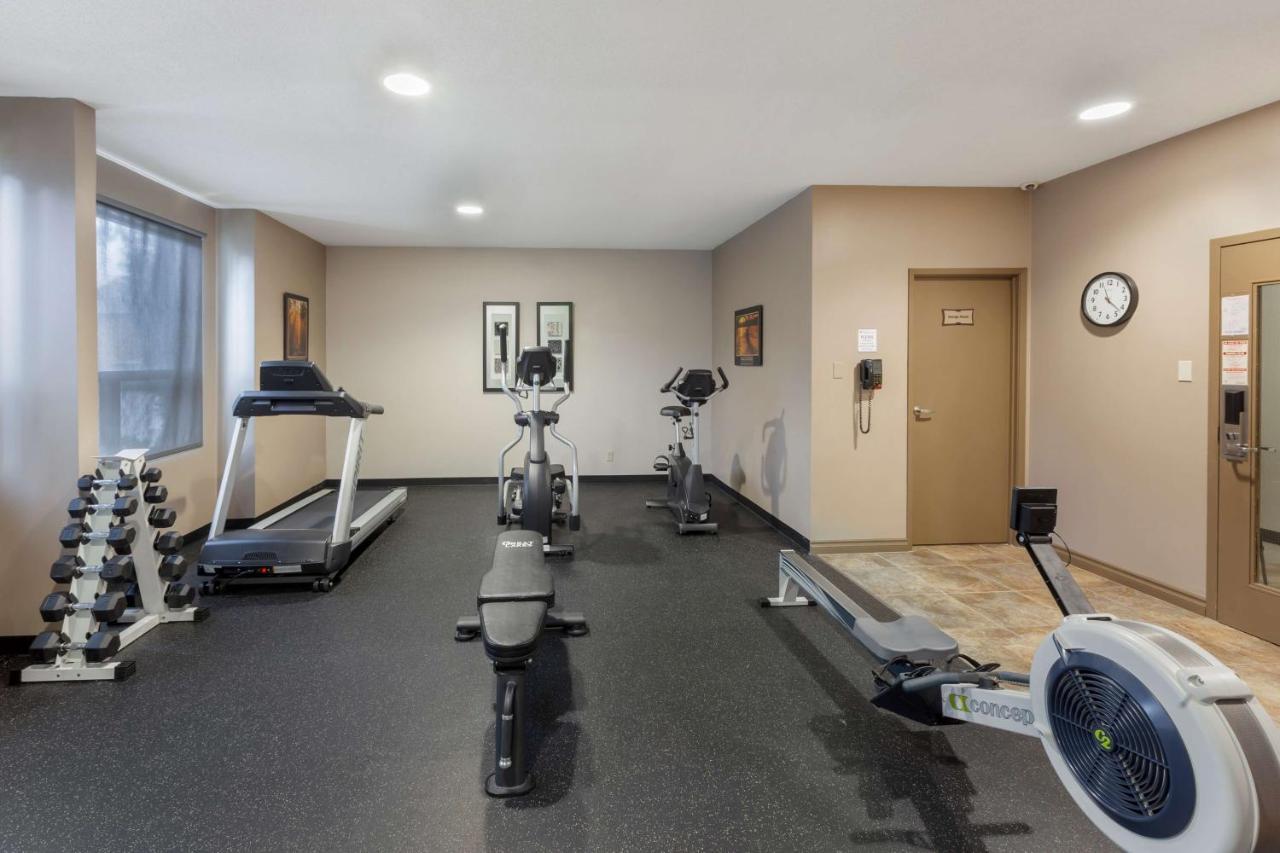 Best Western Plus Rose City Suites Welland Exteriör bild