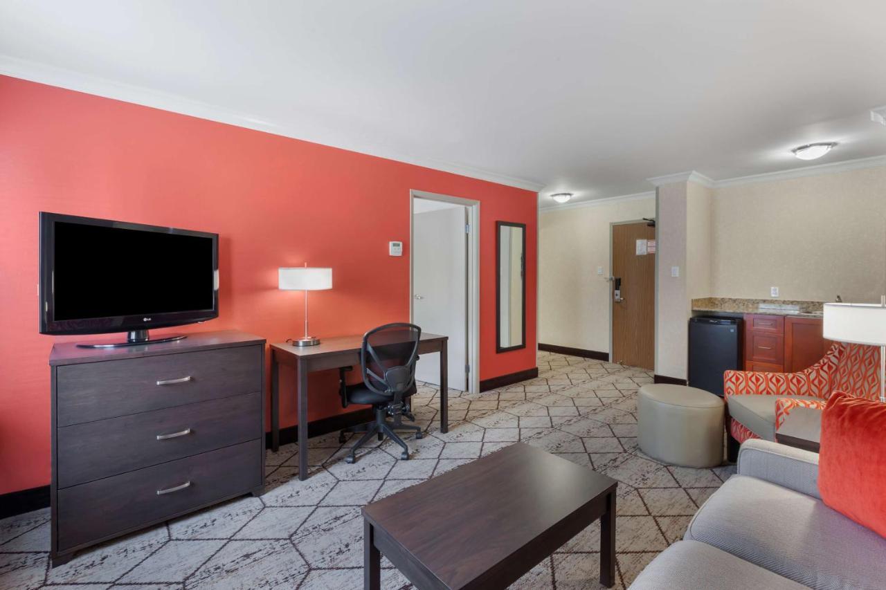 Best Western Plus Rose City Suites Welland Exteriör bild