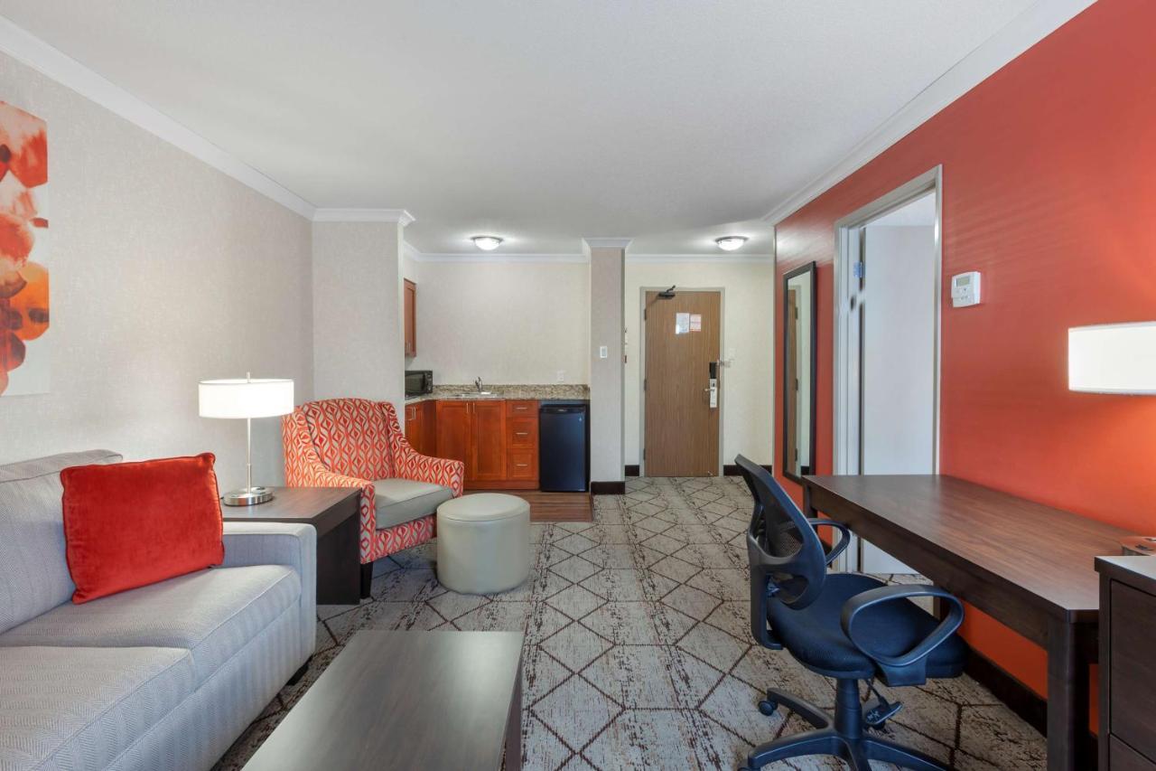 Best Western Plus Rose City Suites Welland Exteriör bild