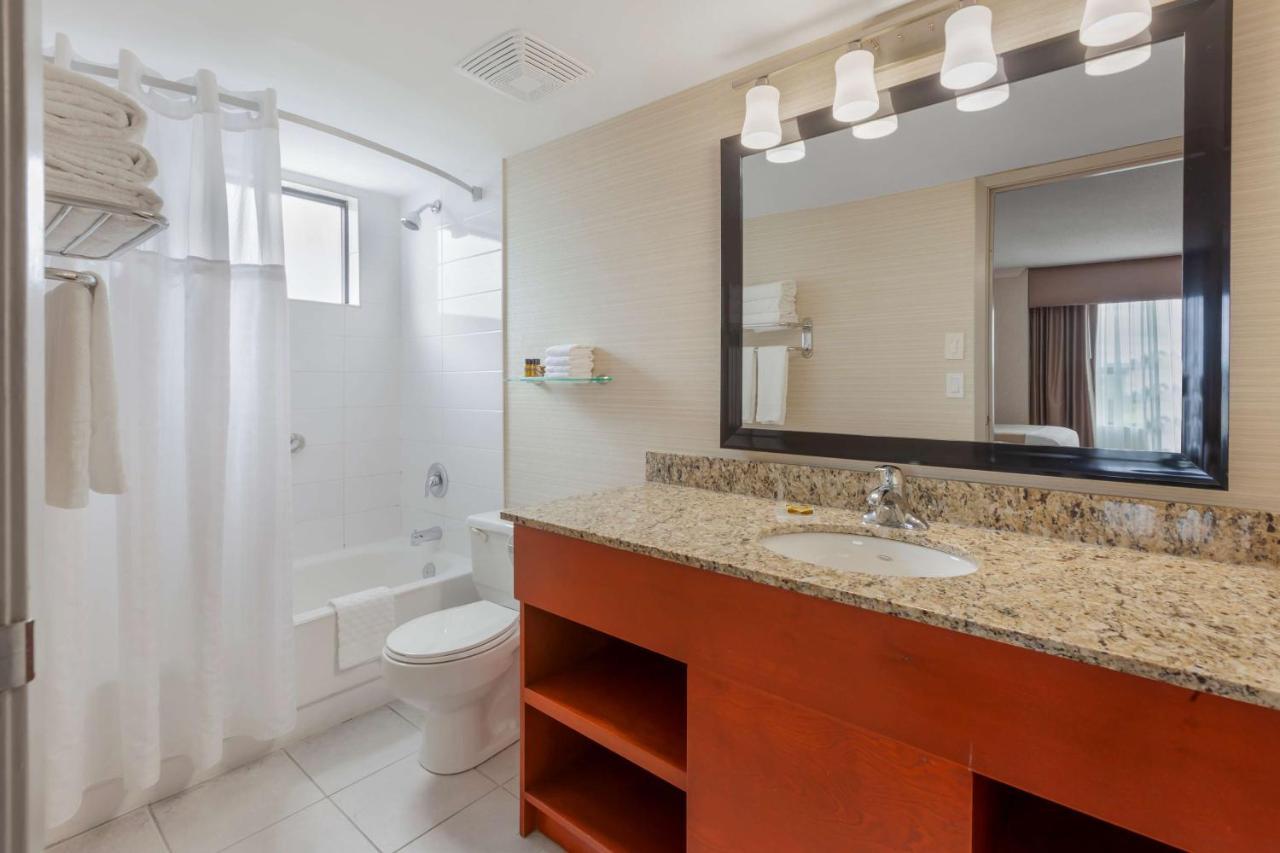 Best Western Plus Rose City Suites Welland Exteriör bild