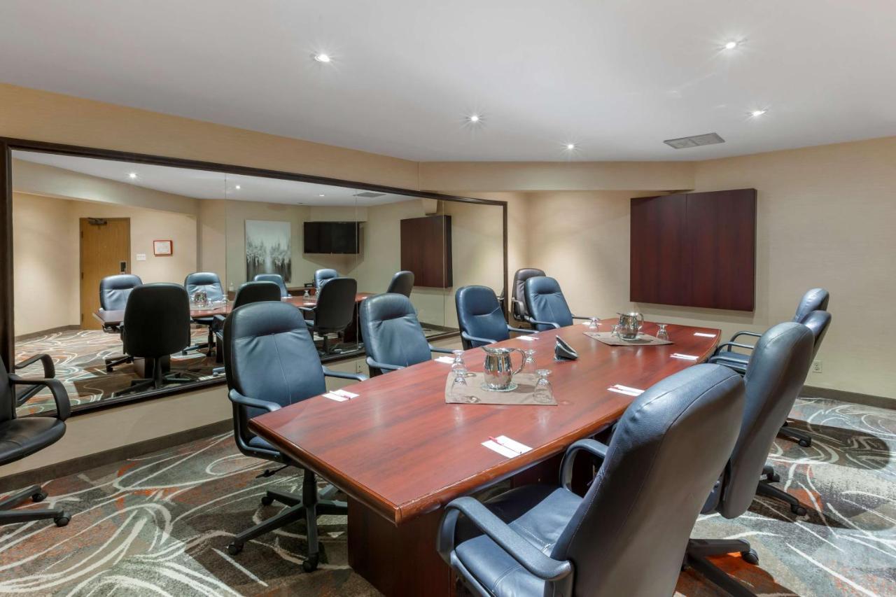 Best Western Plus Rose City Suites Welland Exteriör bild