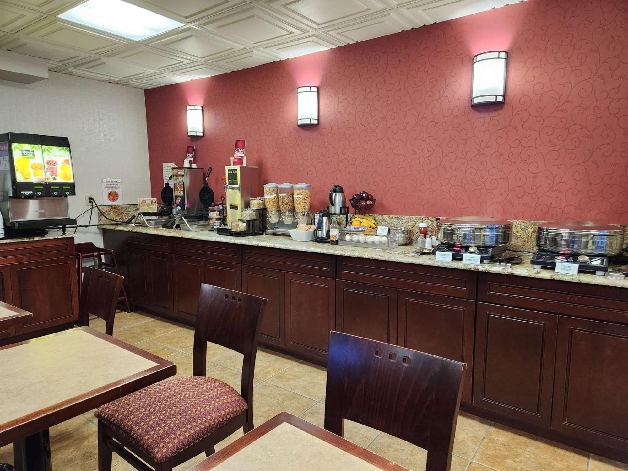 Best Western Plus Rose City Suites Welland Exteriör bild