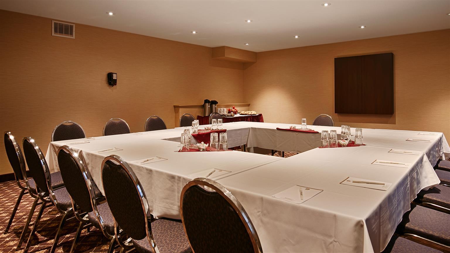 Best Western Plus Rose City Suites Welland Exteriör bild
