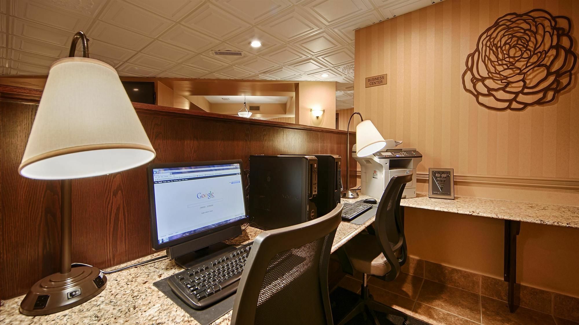 Best Western Plus Rose City Suites Welland Exteriör bild